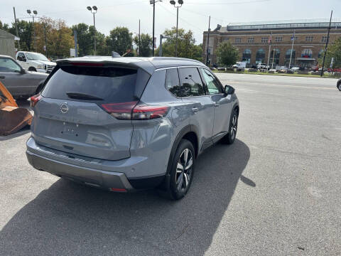 2024 Nissan Rogue SL