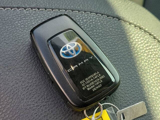 2024 Toyota Camry Hybrid XSE