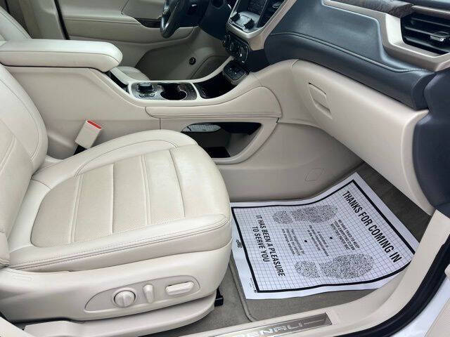 2021 GMC Acadia Denali