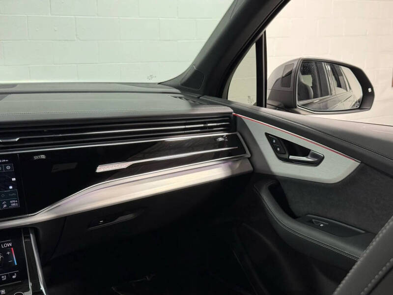 2024 Audi Q7 quattro Prestige 55 TFSI