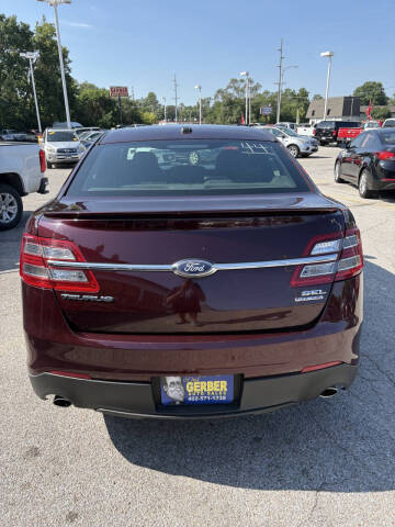 2018 Ford Taurus SEL