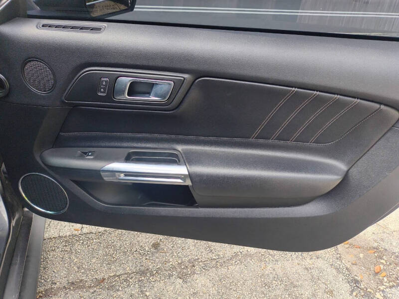 2020 Ford Mustang EcoBoost Premium