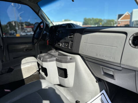 2012 Ford E-Series E-350 SD