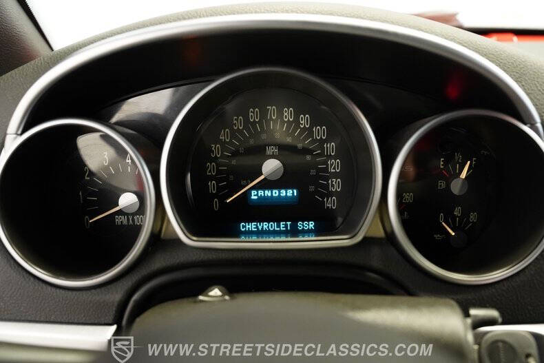 2003 Chevrolet SSR LS