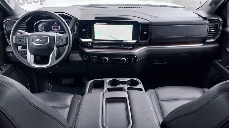 2025 GMC Sierra 1500