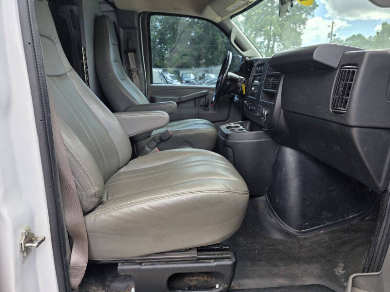 2021 Chevrolet Express 2500