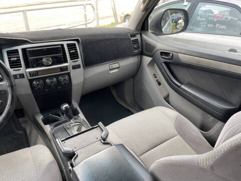 2004 Toyota 4Runner SR5