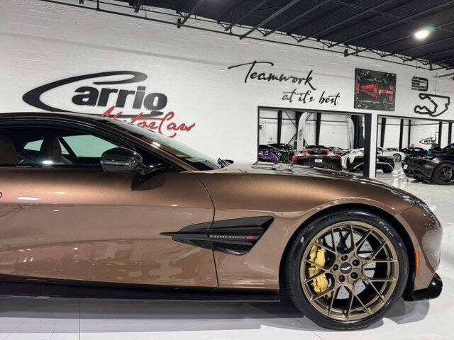 2025 Aston Martin Vanquish