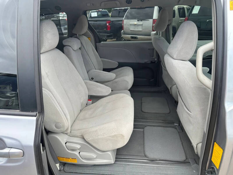 2011 Toyota Sienna