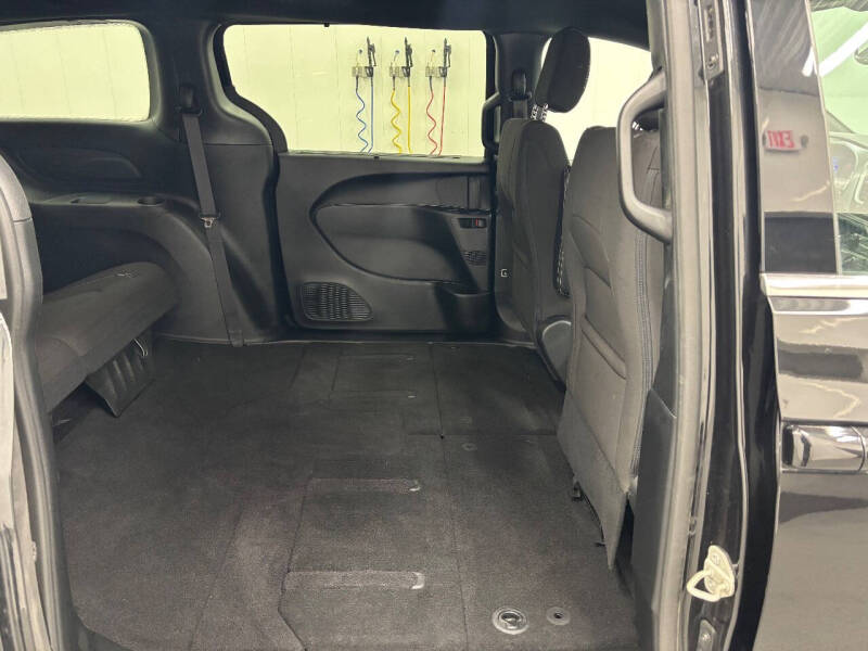 2022 Chrysler Pacifica Touring