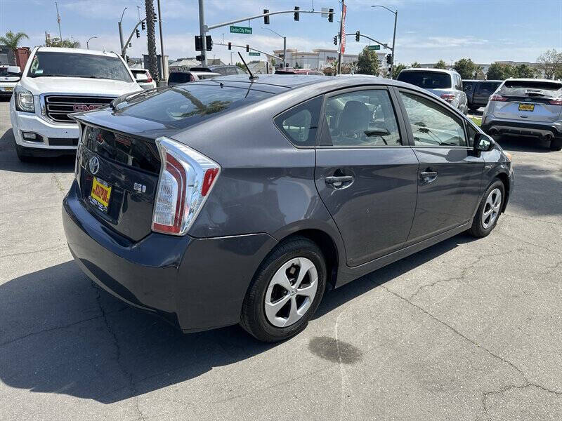 2013 Toyota Prius Two