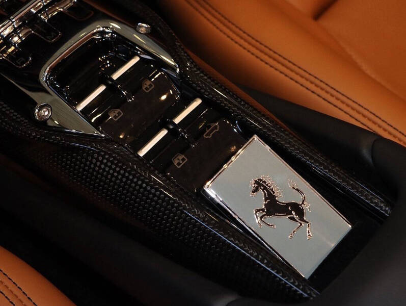 2024 Ferrari 296 GTS