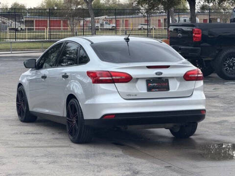 2018 Ford Focus S