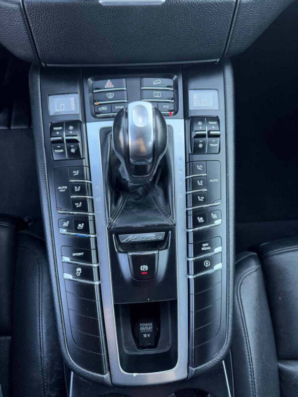 2016 Porsche Macan S