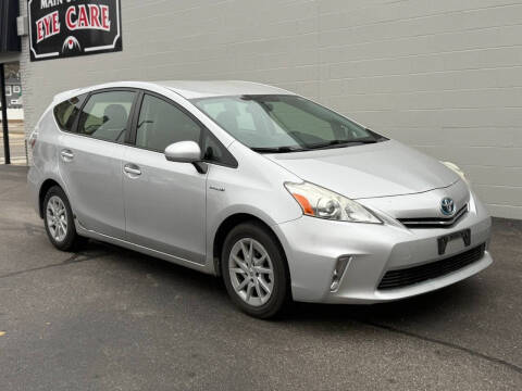 2012 Toyota Prius v Five