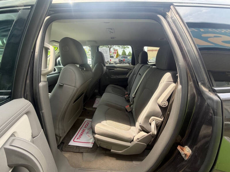 2017 Chevrolet Traverse LS