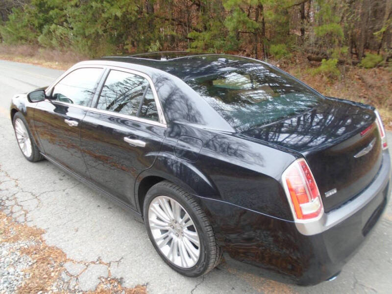 2013 Chrysler 300 C John Varvatos Luxury Edition