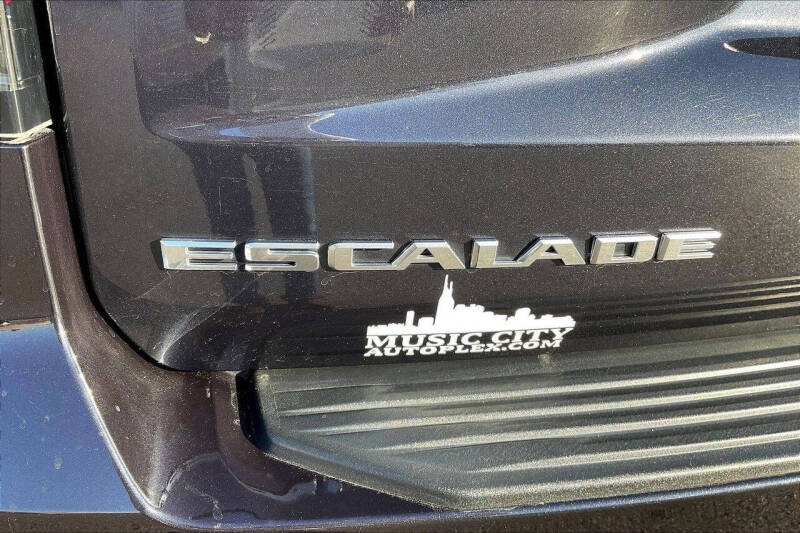 2023 Cadillac Escalade ESV Premium Luxury Platinum