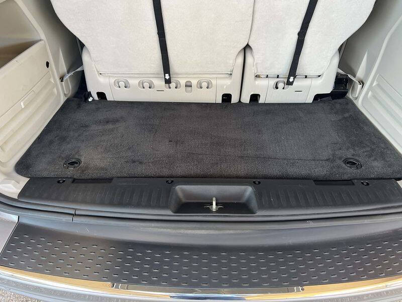 2016 Chrysler Town and Country Touring-L