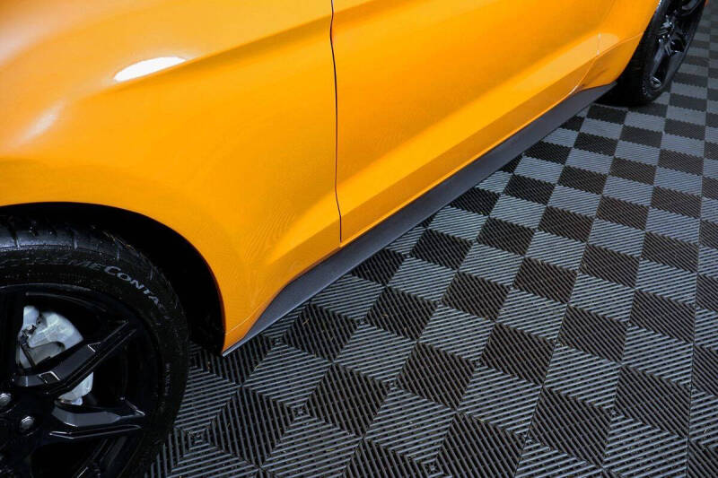 2020 Ford Mustang EcoBoost