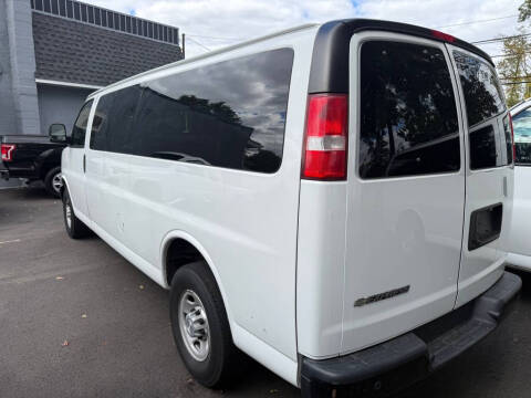 2017 Chevrolet Express LS 3500