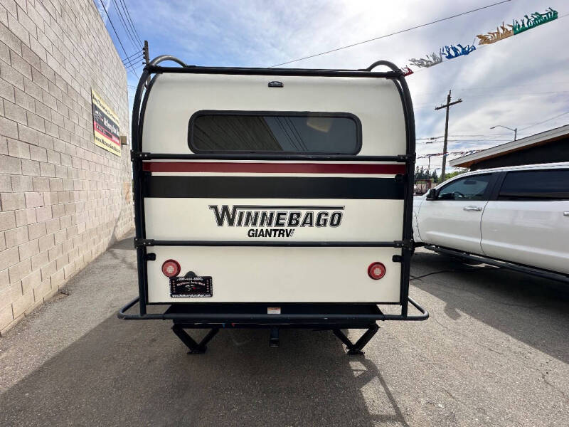 2021 Winnebago Hike