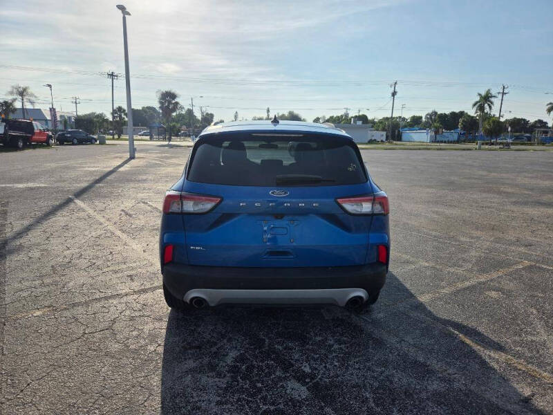 2021 Ford Escape SEL
