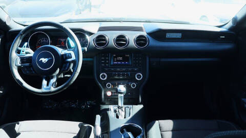 2017 Ford Mustang V6