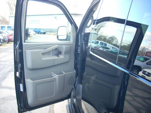 2024 Chevrolet Express LT 3500