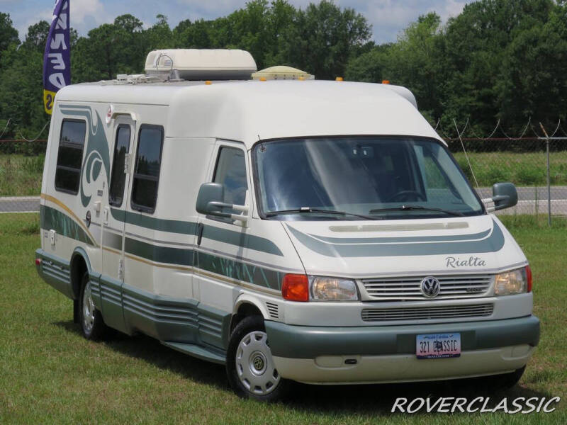 1998 Winnebago Rialta for sale at 321 CLASSIC in Mullins SC