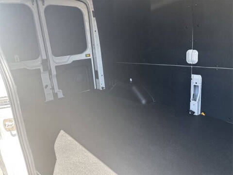 2025 Ford Transit 250