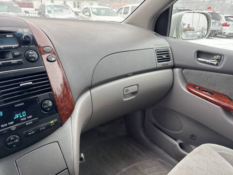 2005 Toyota Sienna XLE 7 Passenger