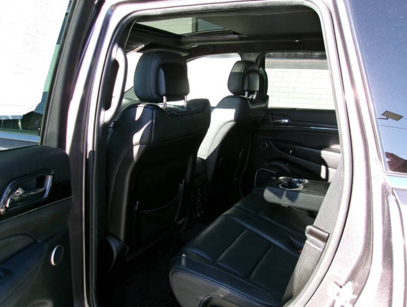 2016 Jeep Grand Cherokee Summit