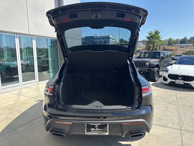 2023 Porsche Macan