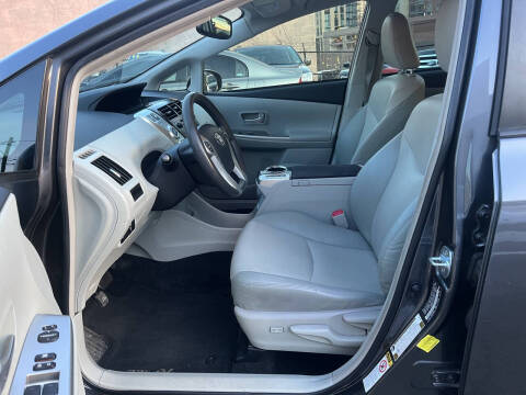 2012 Toyota Prius v Five