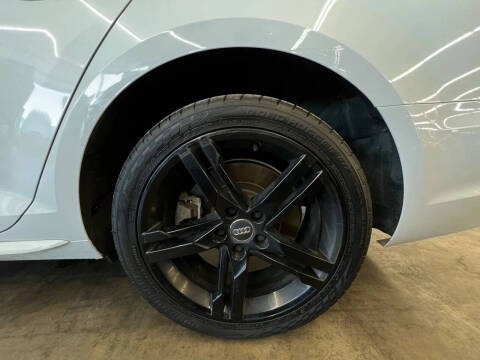 2017 Audi A4 2.0T quattro Premium Plus