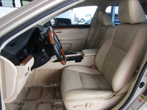 2015 Lexus ES 300h