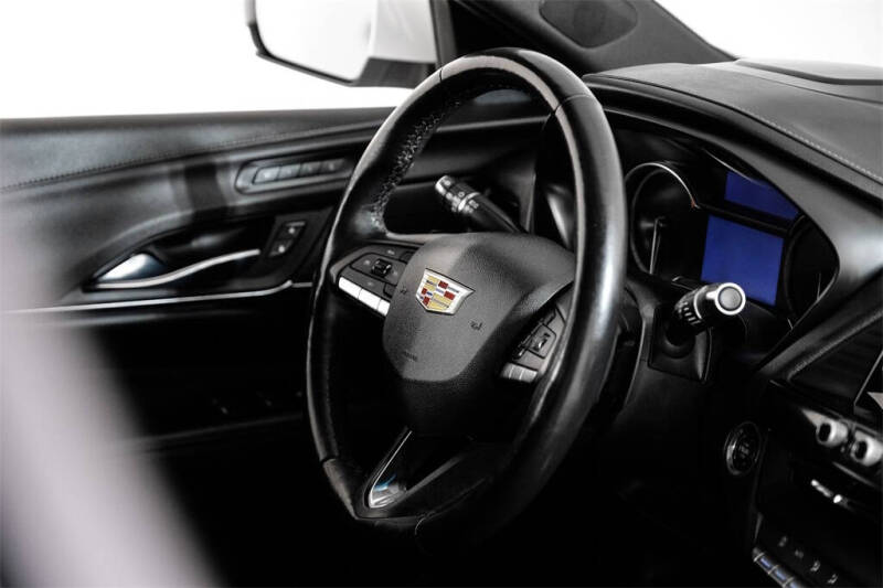 2023 Cadillac CT4 Premium Luxury