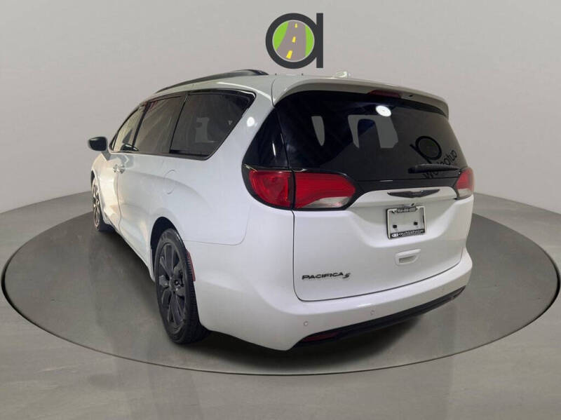 2019 Chrysler Pacifica Touring L