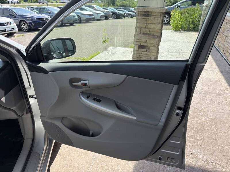 2011 Toyota Corolla LE