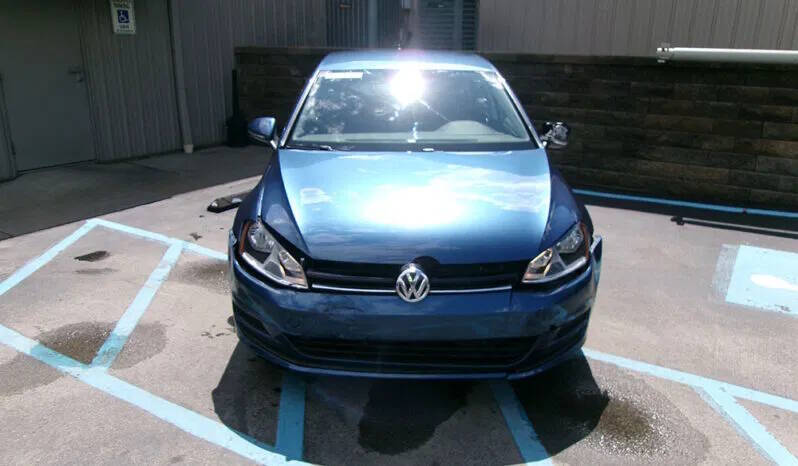 2017 Volkswagen Golf TSI SE