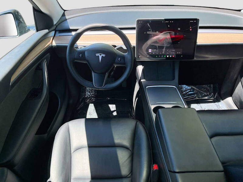 2025 Tesla Model Y Long Range