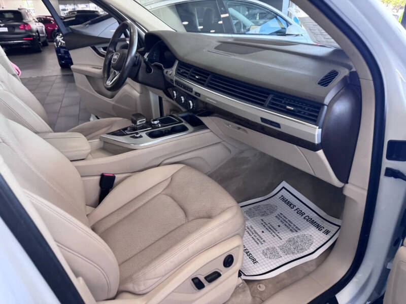 2017 Audi Q7 2.0T quattro Premium Plus