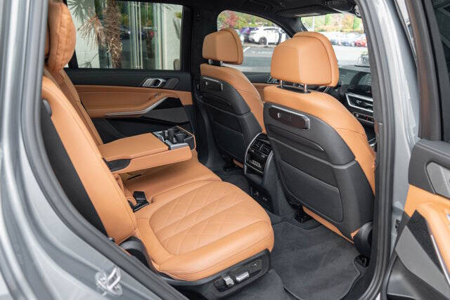 2023 BMW X7 52