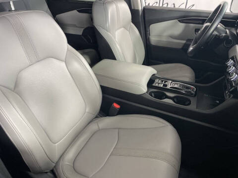 2024 Honda Pilot EX-L w/Rear Captain's Chairs