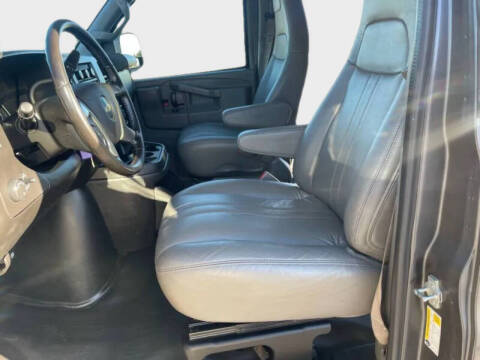 2017 Chevrolet Express LS 3500