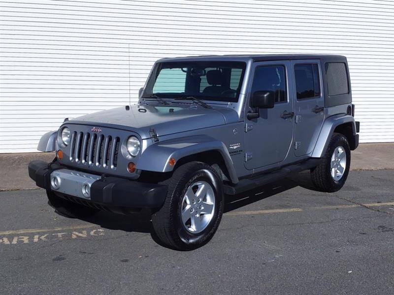 2013 Jeep Wrangler Unlimited Sahara photo 10