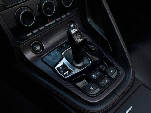 2016 Jaguar F-TYPE R