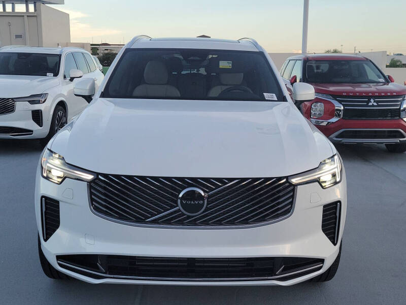 2026 Volvo XC90 T8 Core