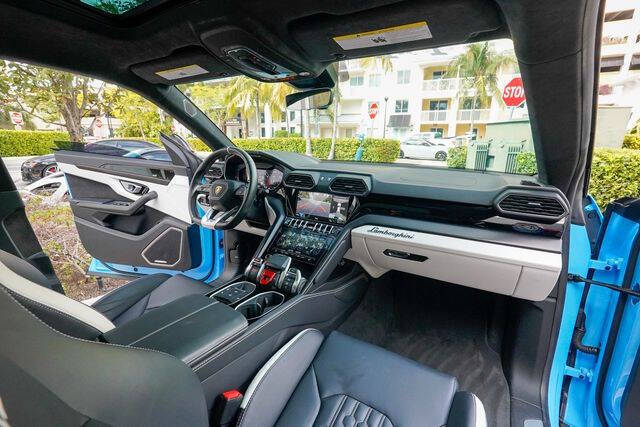 2024 Lamborghini Urus S